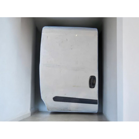 Puerta Lateral Derecha
