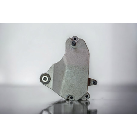 Base Soporte Motor Derecho Mercedes Benz A45 A200 A250 2012-2018