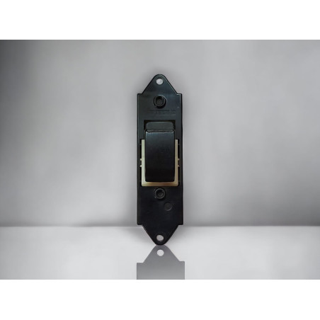 Boton Alzavidrio Delantero Derecho Mitsubishi L200 2009-2022